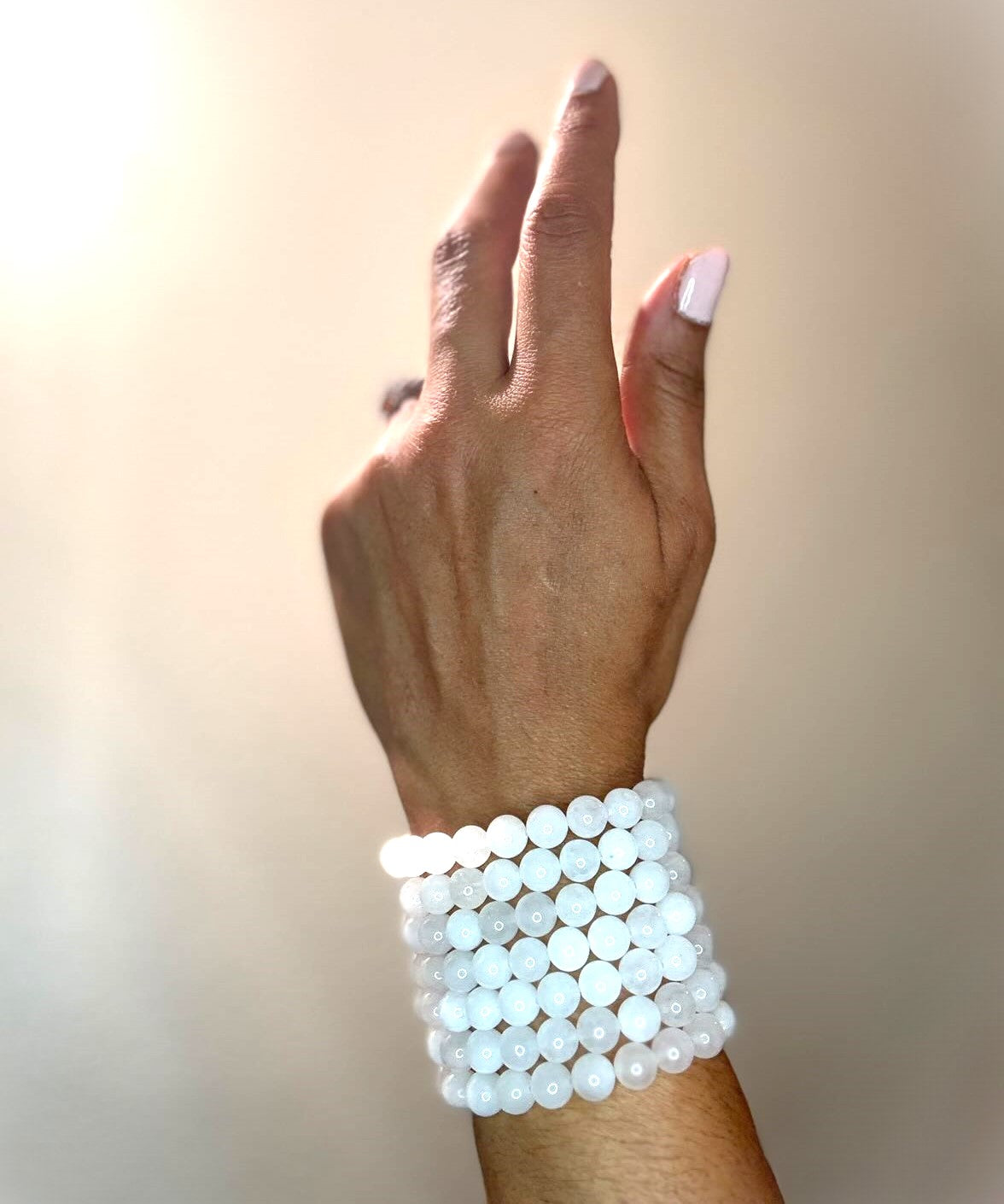 White Jade Bracelet: A Symbol of Purity and Serenity