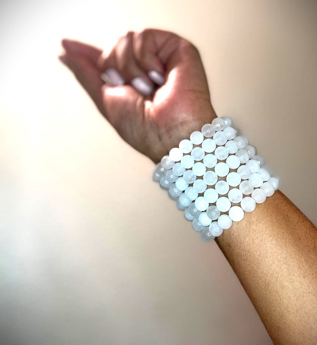 White Jade Bracelet: A Symbol of Purity and Serenity