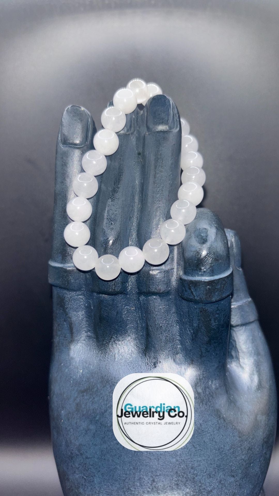 White Jade Bracelet: A Symbol of Purity and Serenity